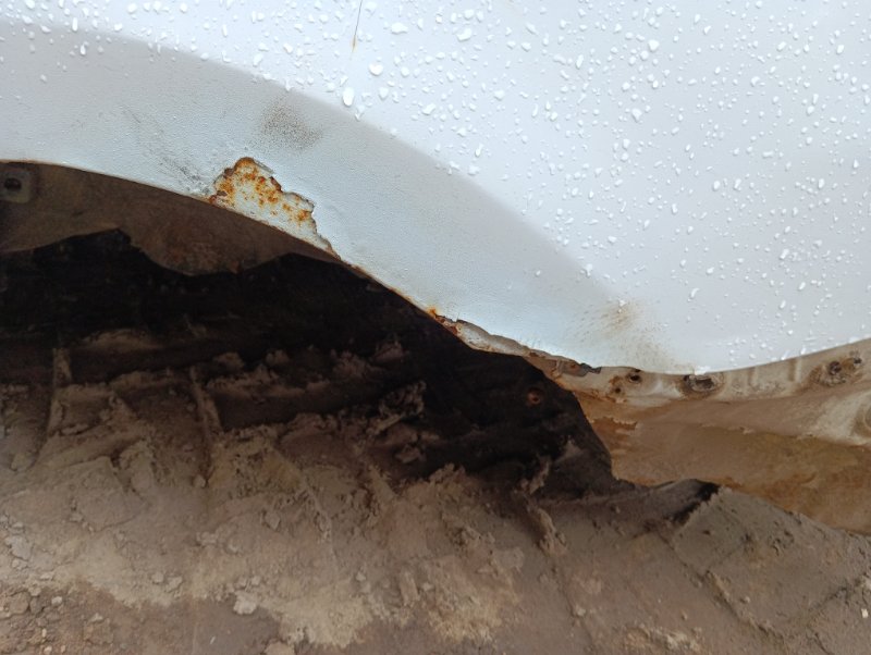 Кузовной элемент