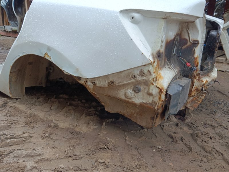 Кузовной элемент