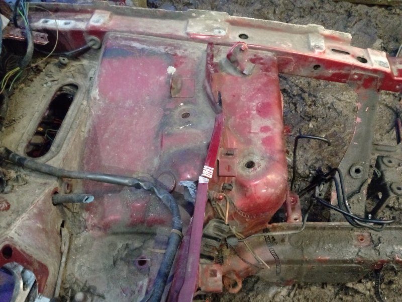 Лонжерон передний левый