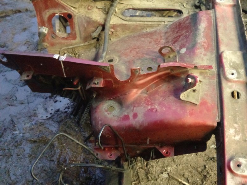 Лонжерон передний левый