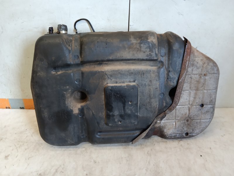 Бак топливный