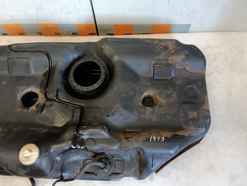 Бак топливный