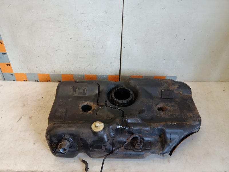 Бак топливный