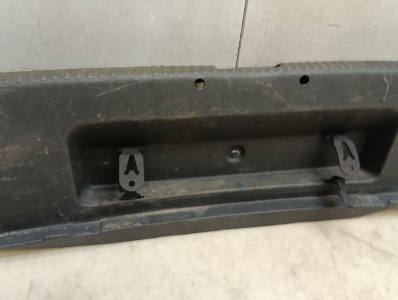 Обшивка багажника