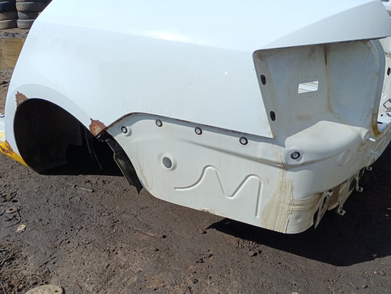 Крыло заднее левое