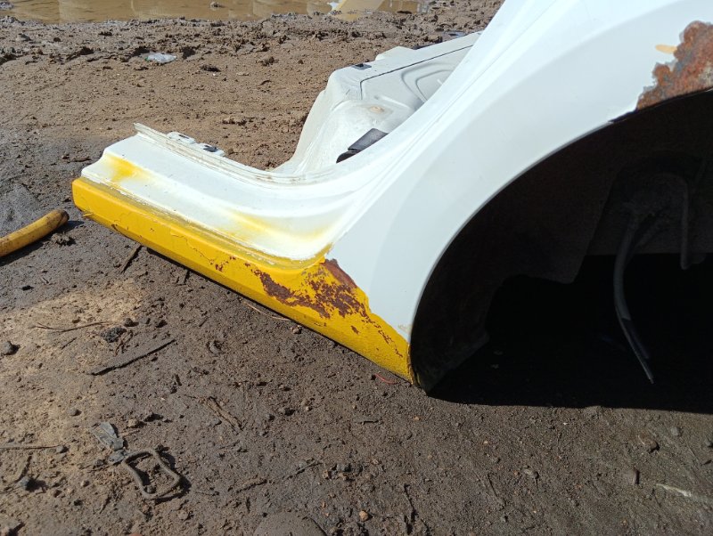 Крыло заднее левое