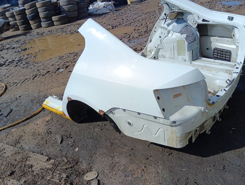 Крыло заднее левое