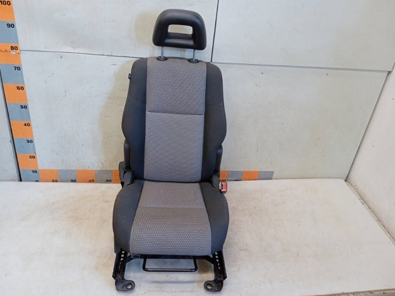 Сиденье переднее правое