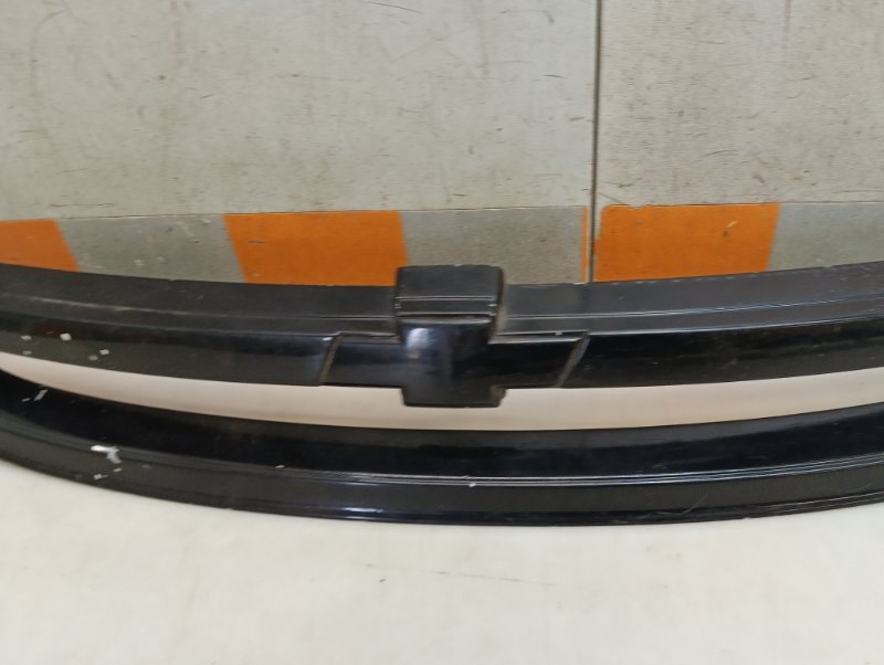 Накладка на решетку радиатора