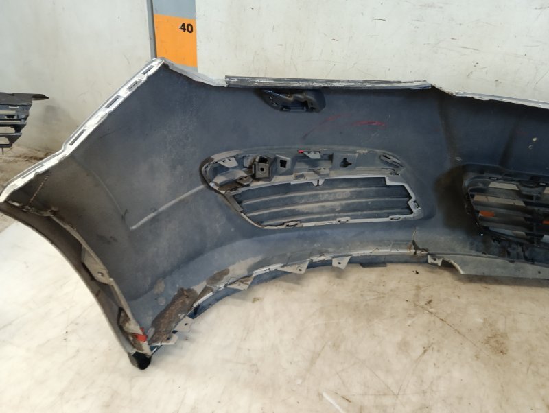 Бампер передний