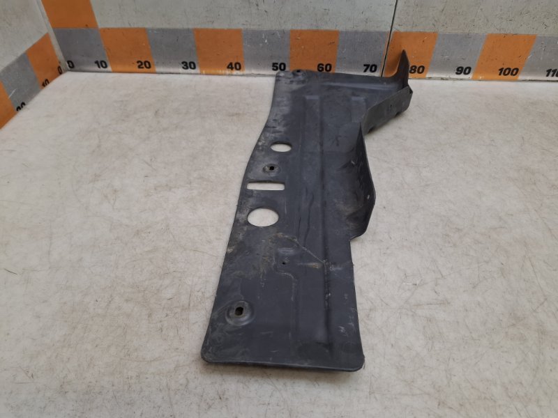 Пыльник двигателя