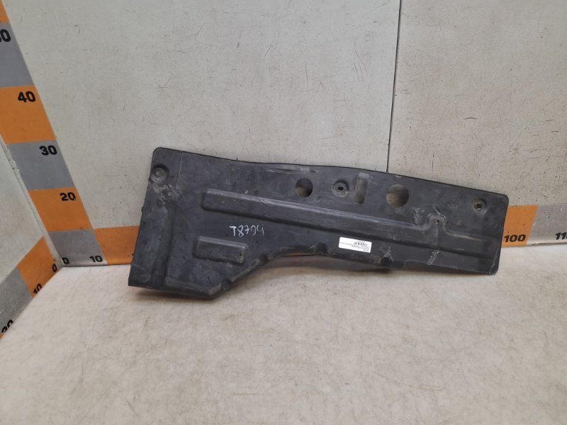 Пыльник двигателя