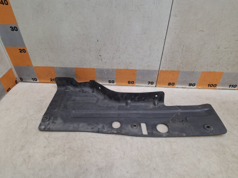 Пыльник двигателя