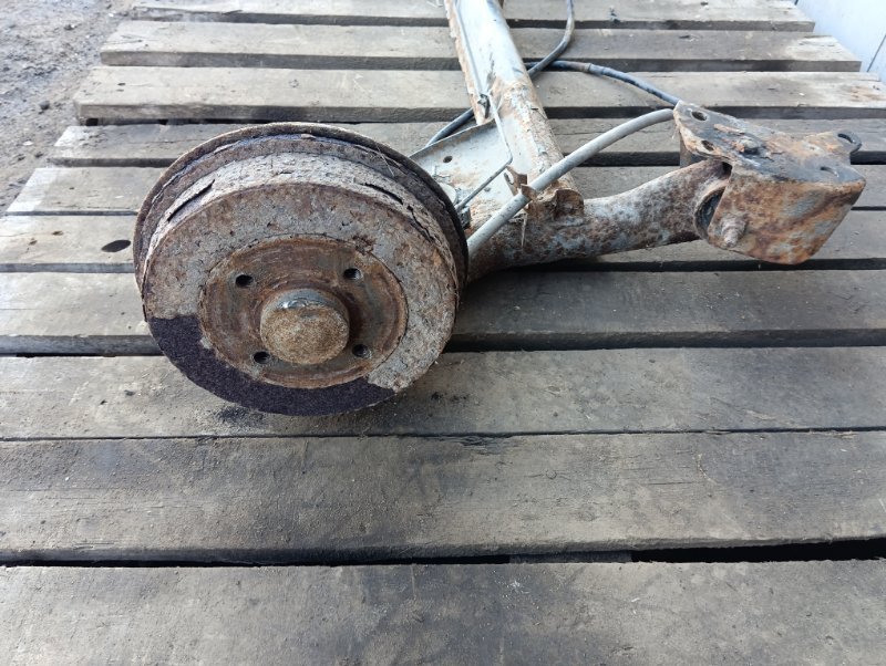 Балка задняя