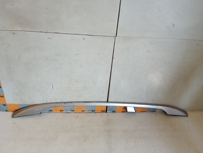 Рейлинг (релинг) левый (планка на крышу)