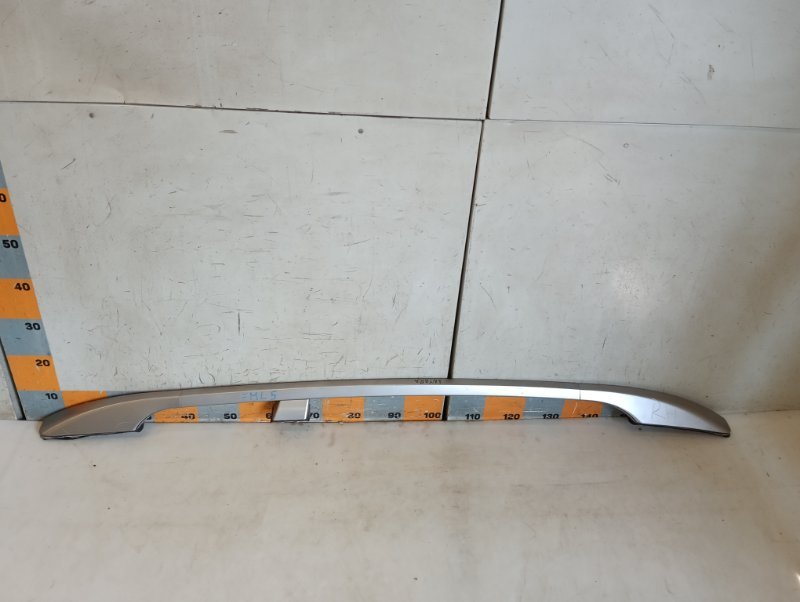 Рейлинг (релинг) правый (планка на крышу)