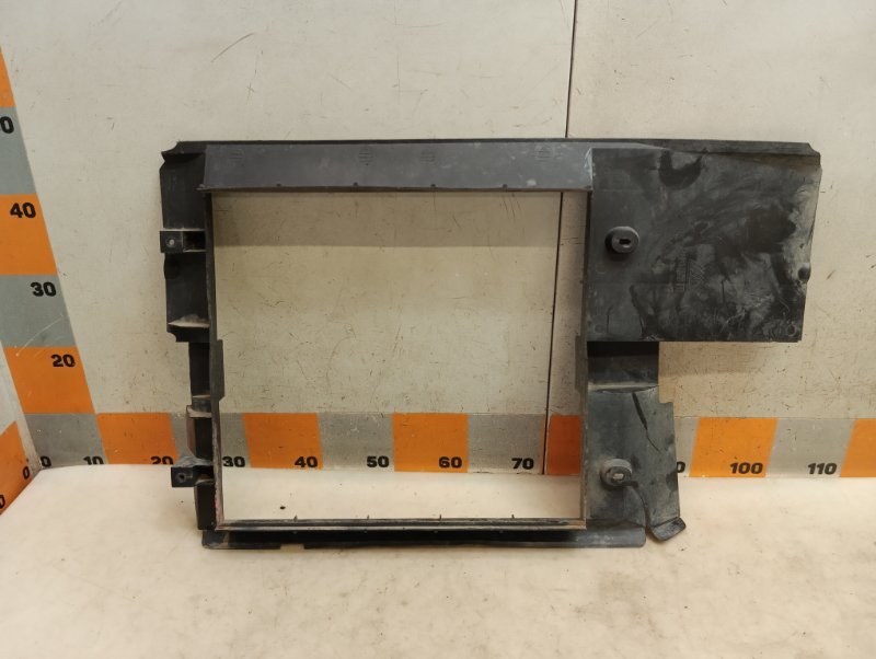 Рамка радиатора