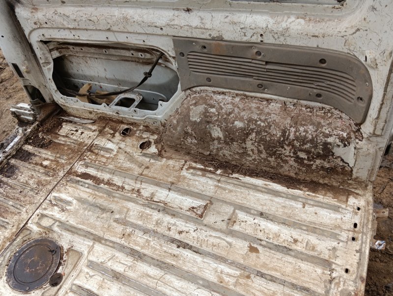 Крыло заднее правое