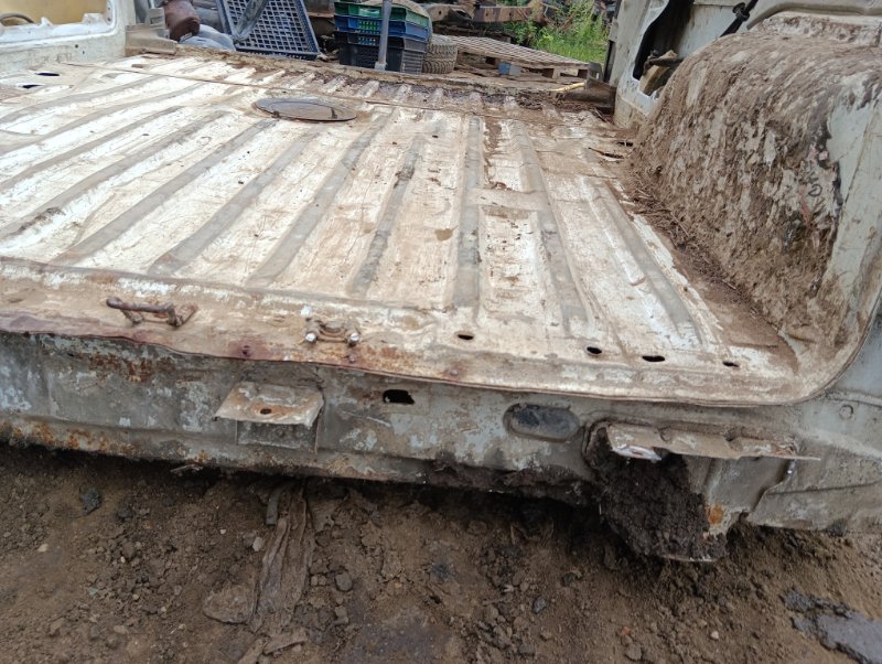 Крыло заднее правое