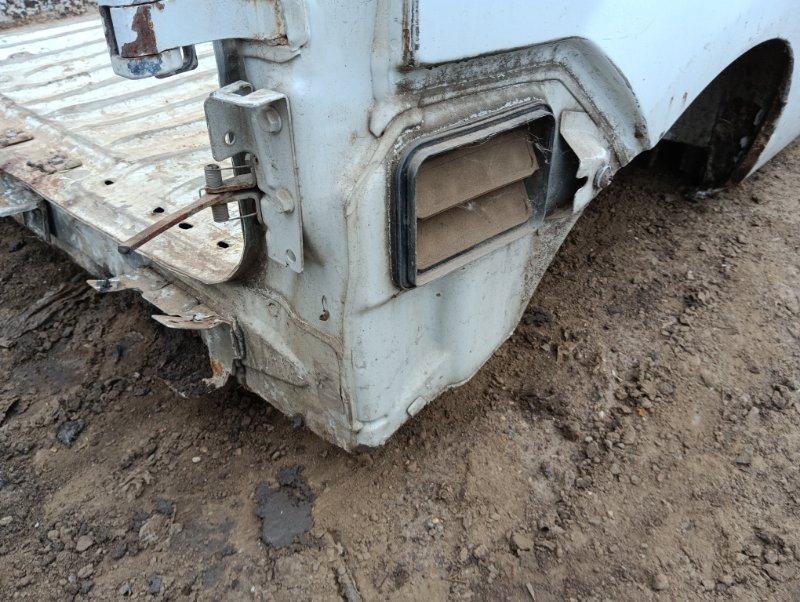 Крыло заднее правое