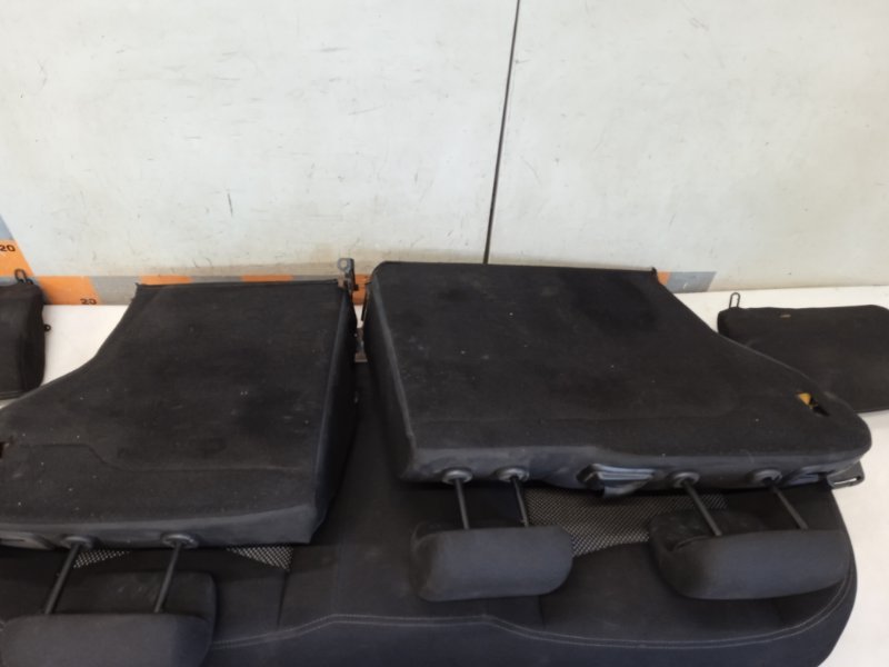 Сиденье салонное