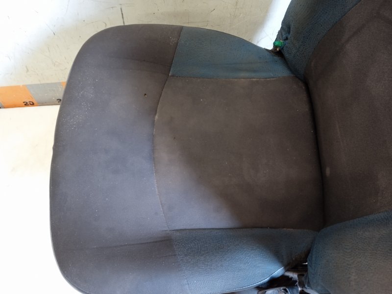 Сиденье переднее правое