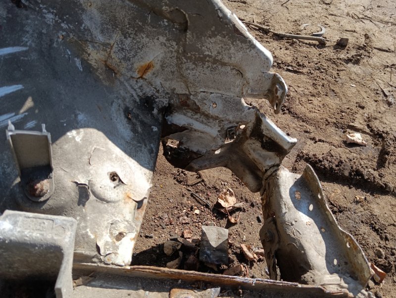 Лонжерон передний левый