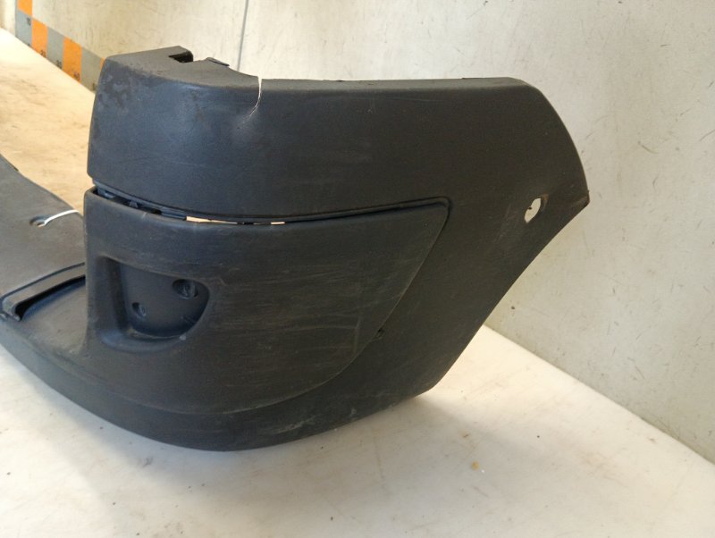 Бампер задний