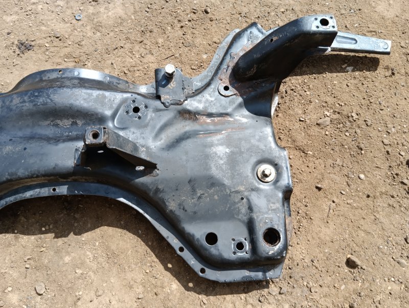 Балка подмоторная