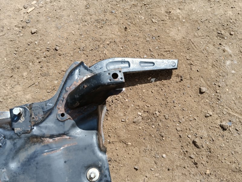 Балка подмоторная