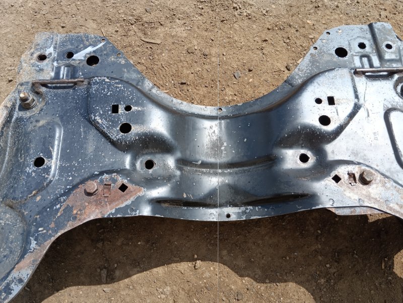 Балка подмоторная