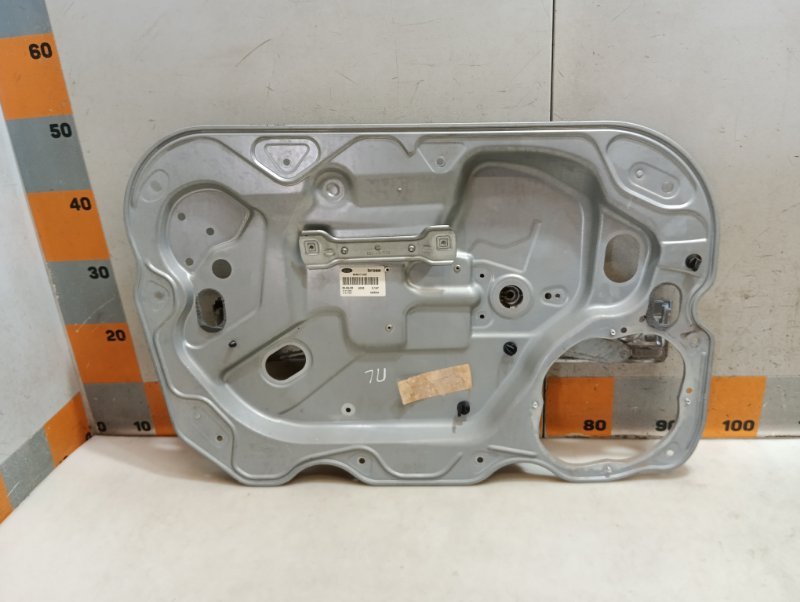 Стеклоподъемник электр. передний левый