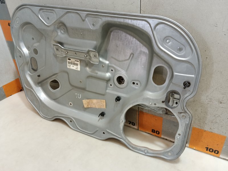 Стеклоподъемник электр. передний левый