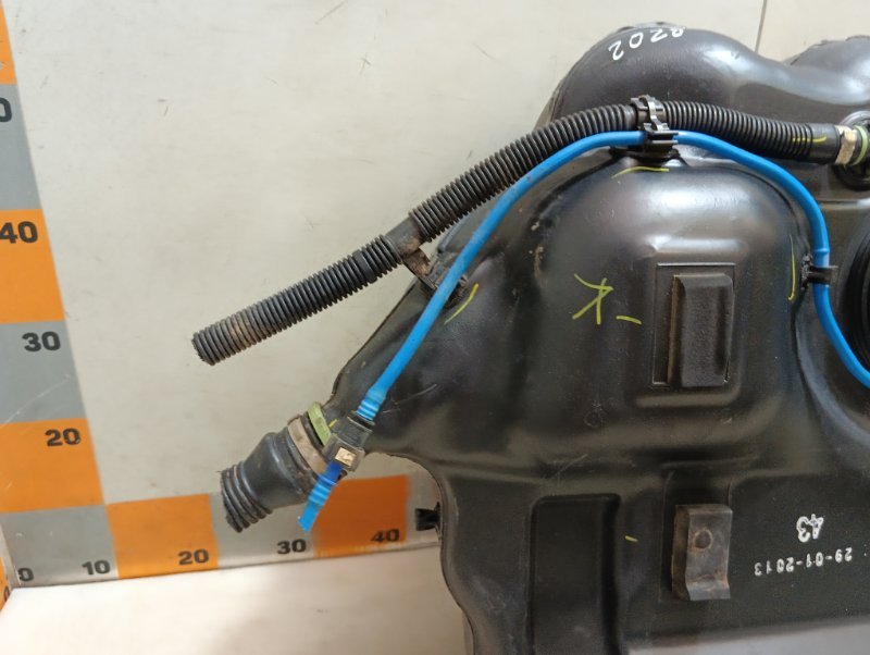 Бак топливный