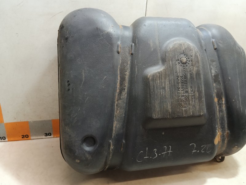 Бак топливный