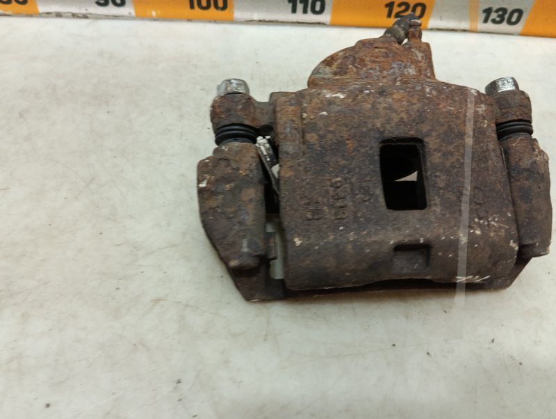 Суппорт передний левый