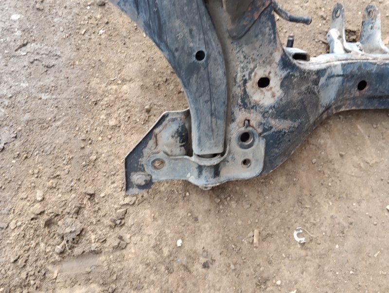 Балка подмоторная