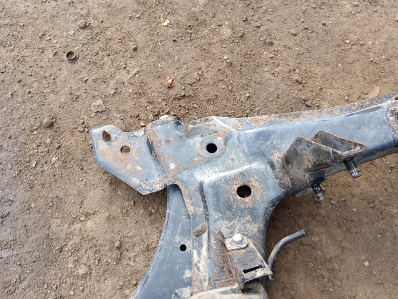 Балка подмоторная