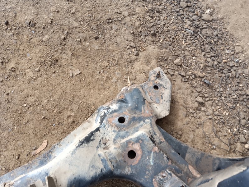 Балка подмоторная