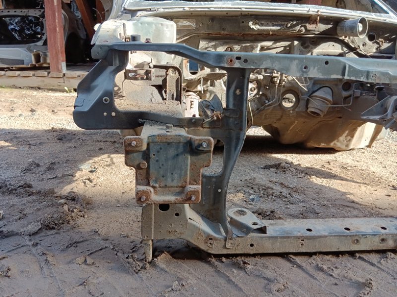 Кузовной элемент