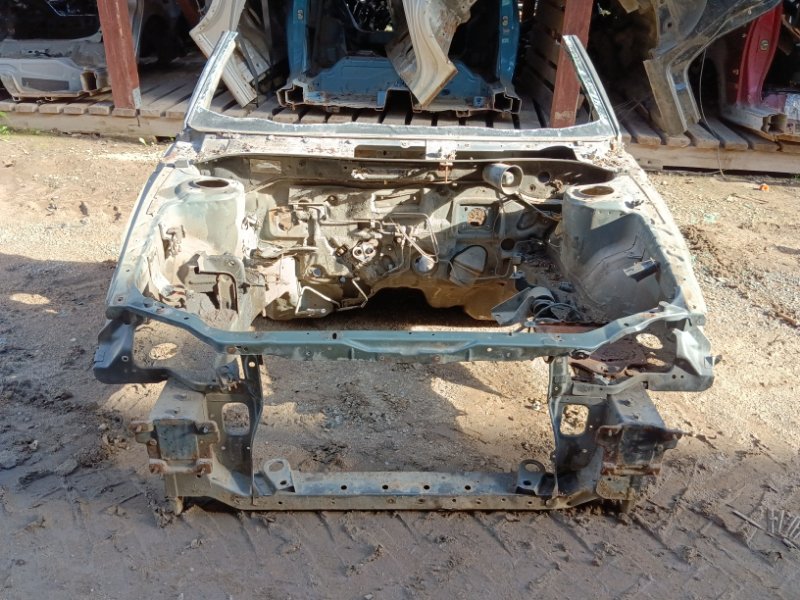 Кузовной элемент