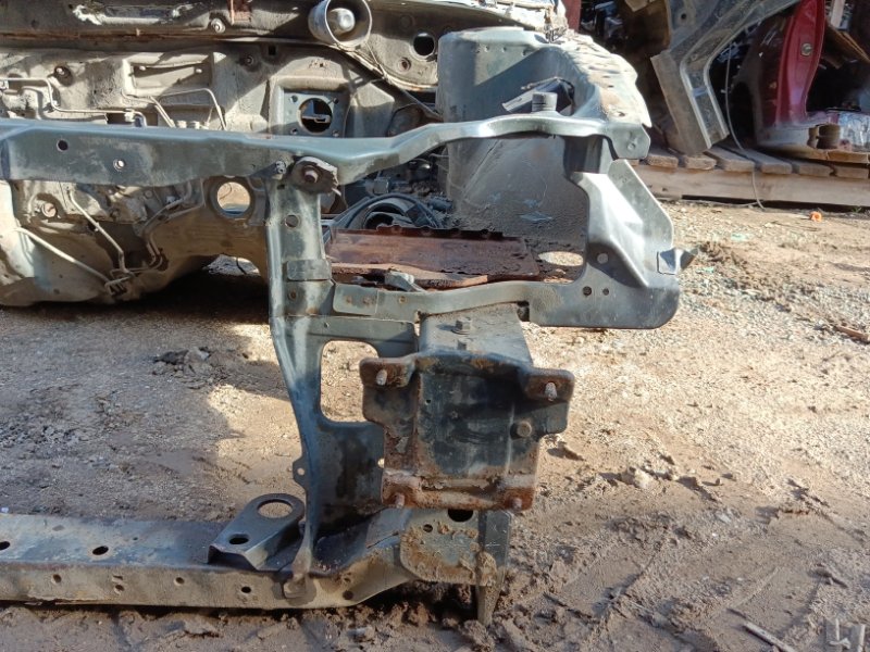 Кузовной элемент