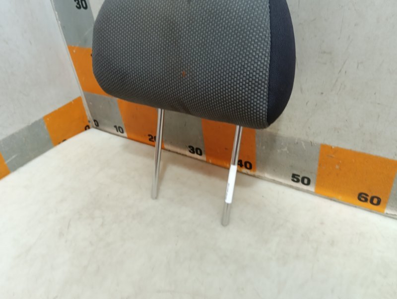 Подголовник сиденья