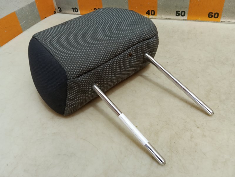 Подголовник сиденья