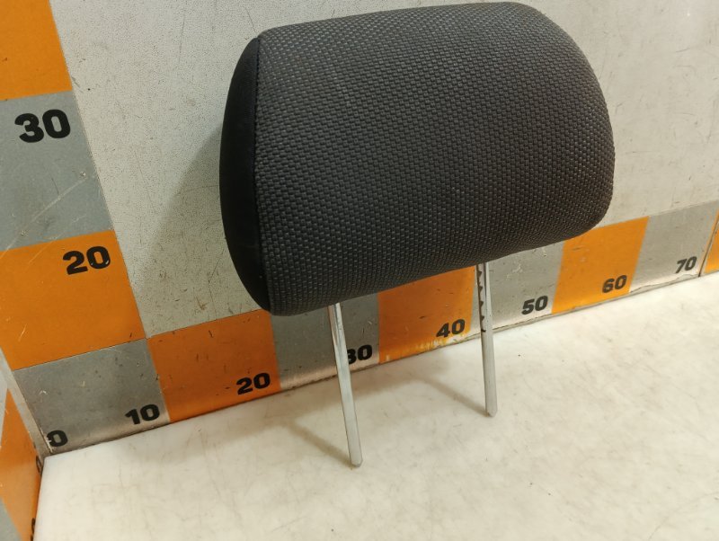 Подголовник сиденья