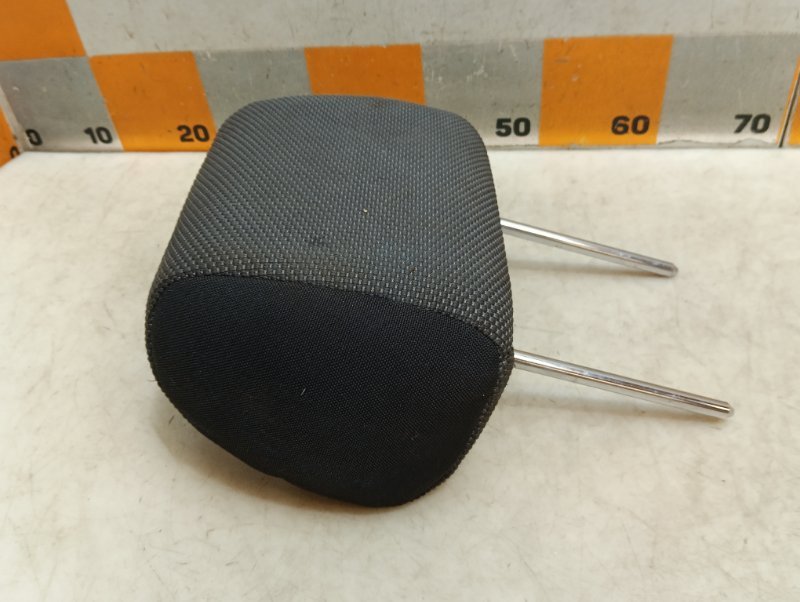 Подголовник сиденья