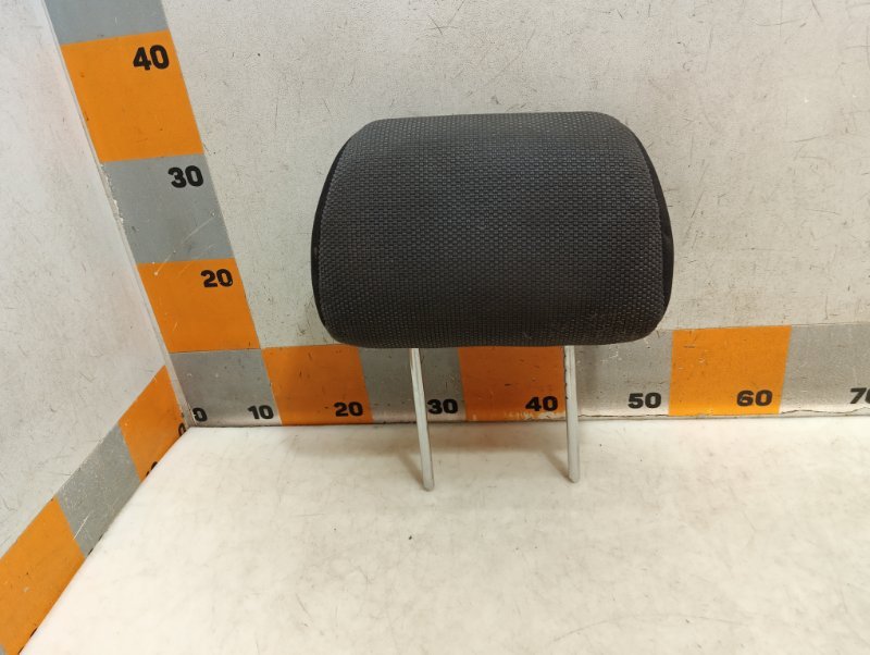 Подголовник сиденья