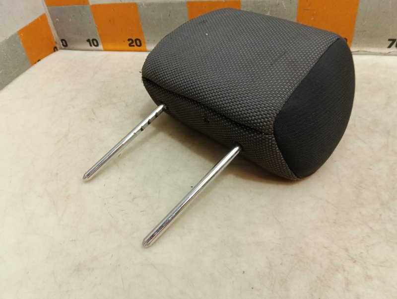 Подголовник сиденья