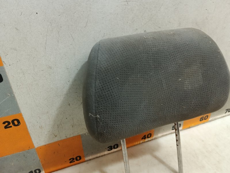 Подголовник сиденья