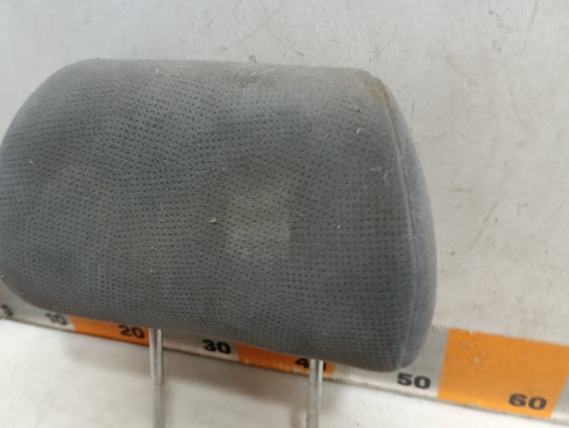 Подголовник сиденья